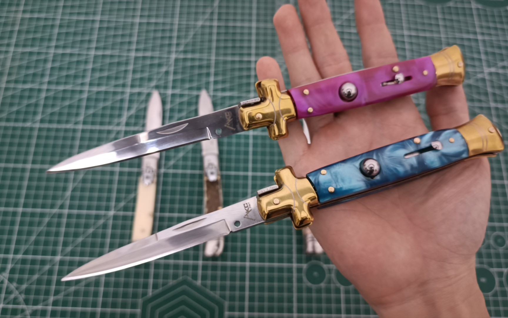 9寸黑手党侧跳刀