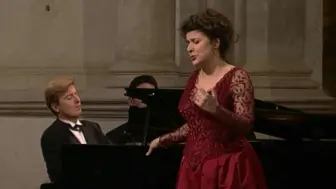 Download Video: Vincenzo Bellini - Vaga luna (Cecilia Bartoli)