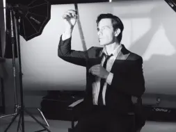 下载视频: 【Ramin Karimloo】24.10.04，莱明老师新剧《Nine》的photoshoot！