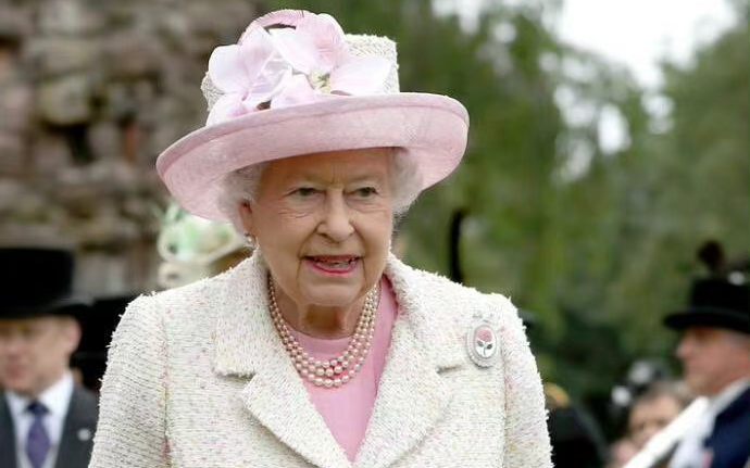 伊丽莎白女王帽子合集