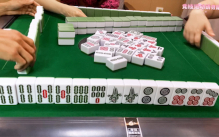 四川麻将:稳重成熟一点