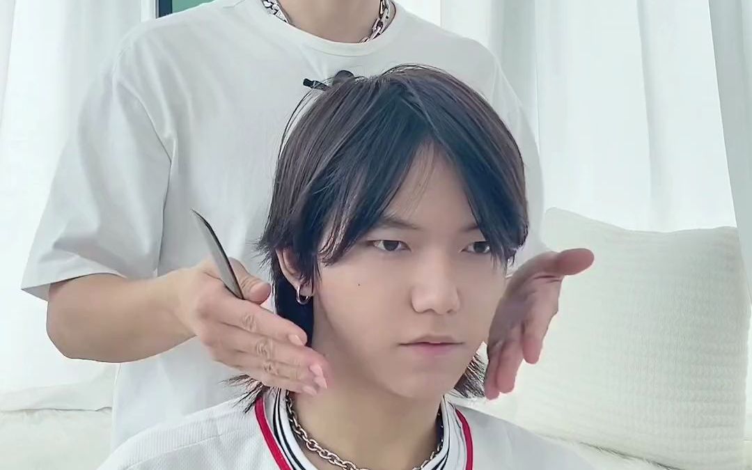 气垫烫 天气变凉了,鲻鱼狼尾发可以安排一波