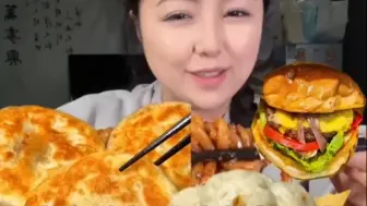 超爱碳水小女孩在家吃吃喝喝的一天