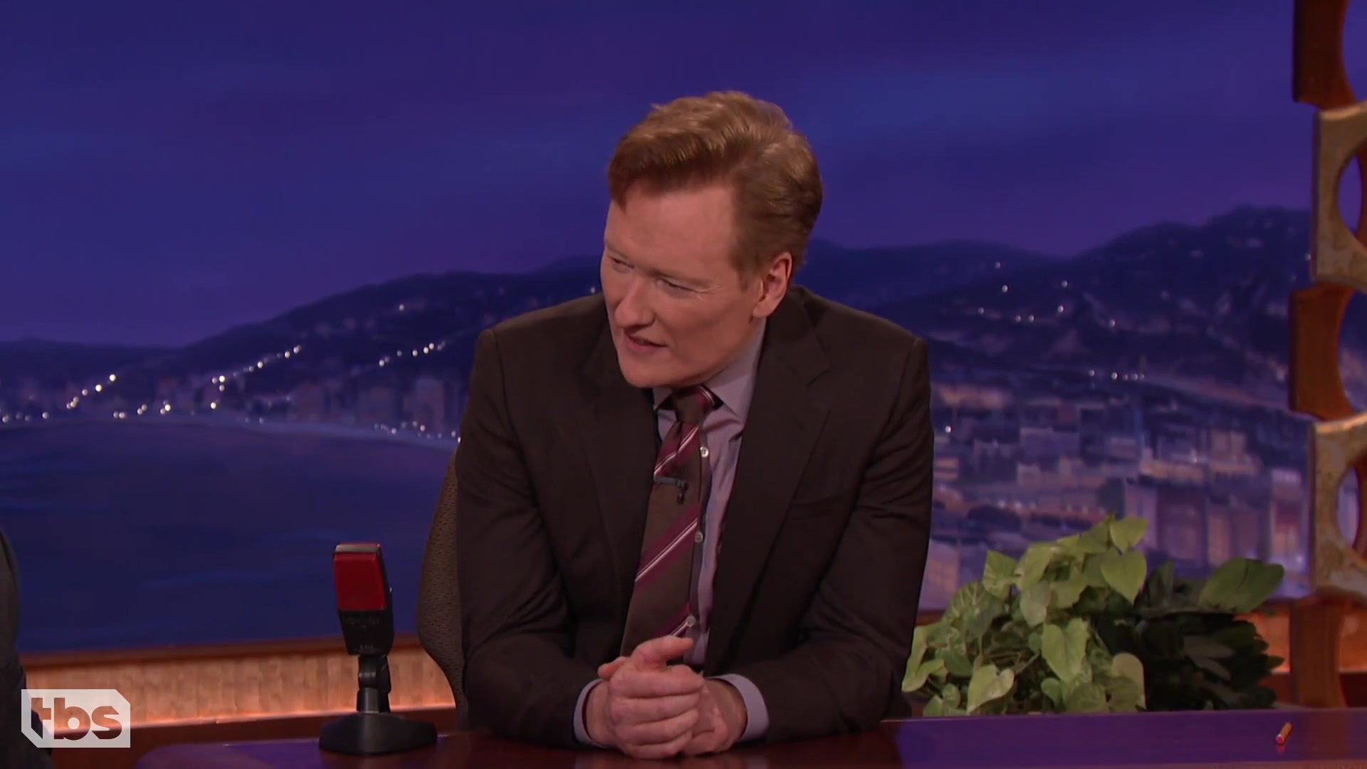 柯南秀--大家可能看到了假降临-arrival- is not your typical sci