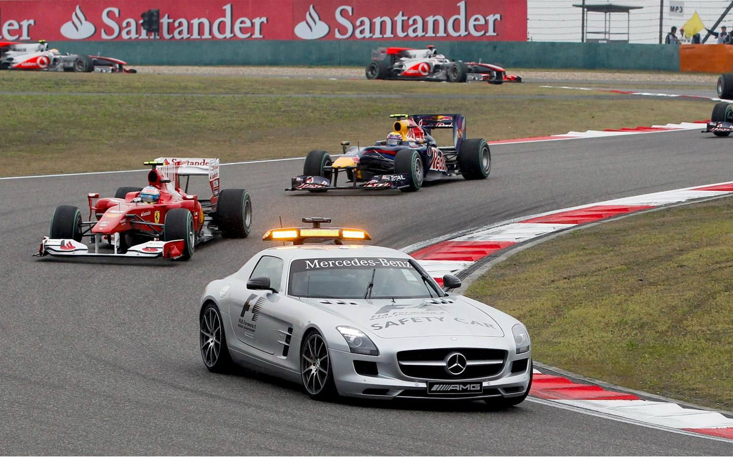 [图]【赛车】安全车事故集锦 Safety Car FAILS