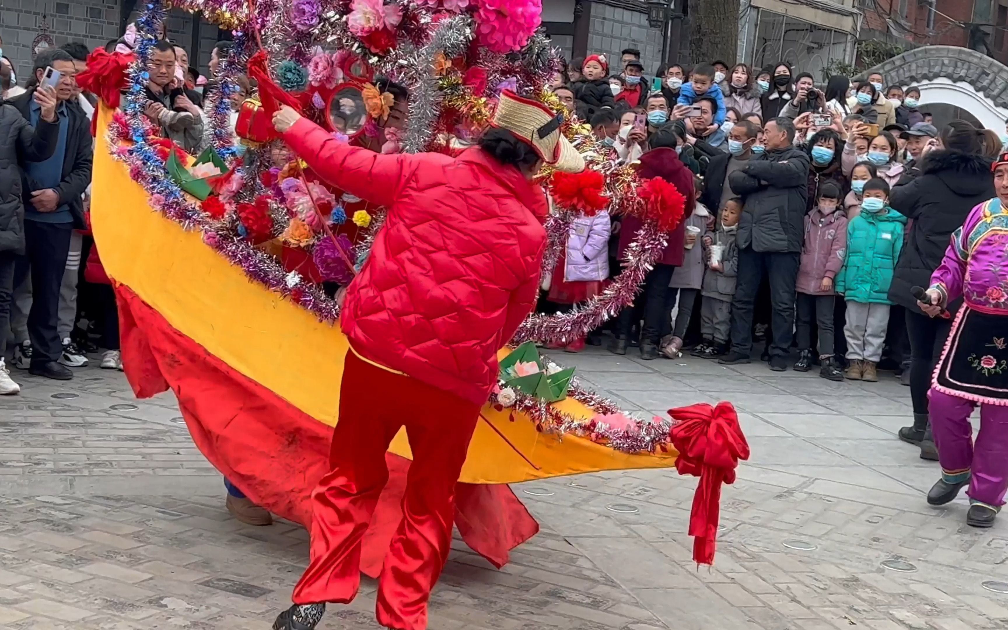 [图]石泉花鼓戏：弦歌不缀 薪火相传