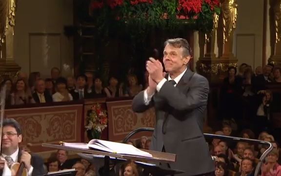 [图][Vienna New Year's Concert 2012]铁匠波尔卡