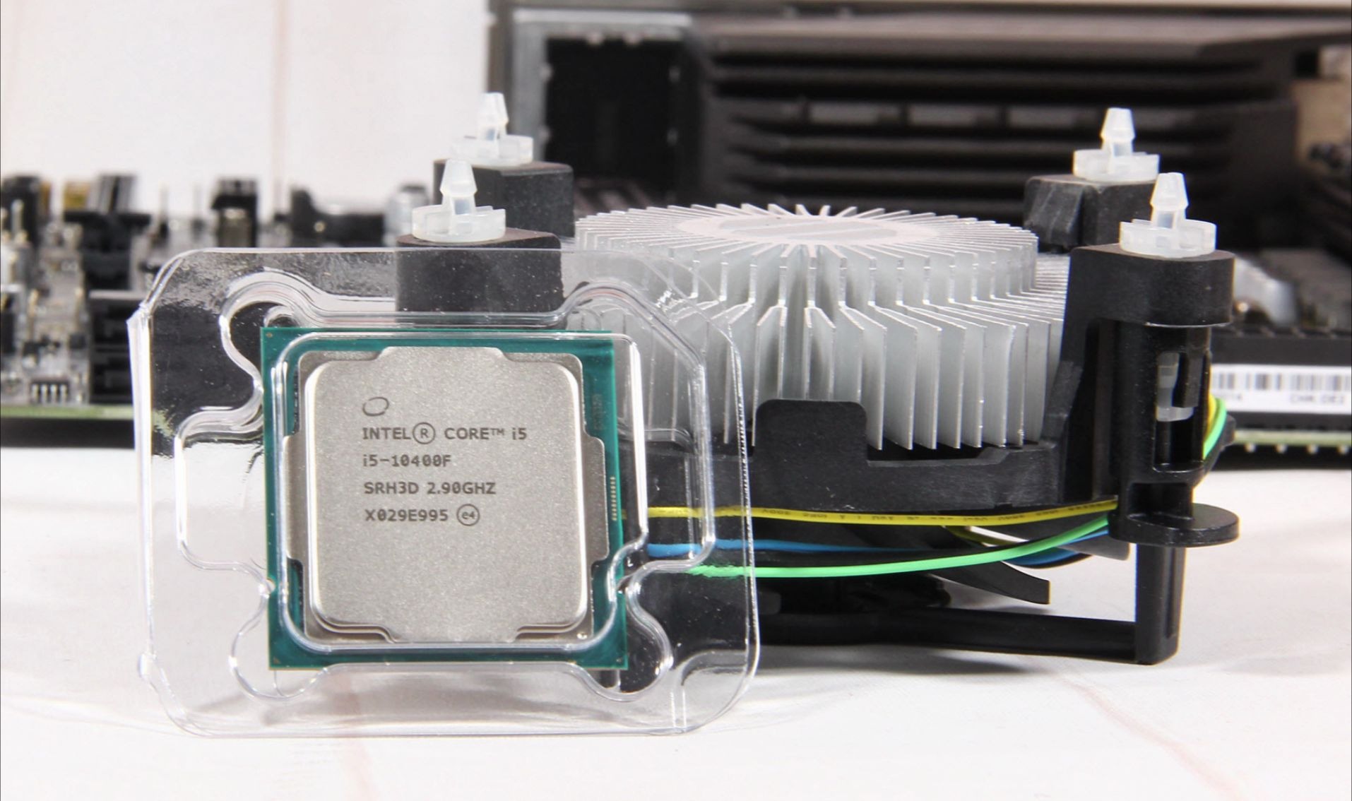 给我3分钟,告诉你谁是千元处理器的游戏之王_哔哩哔哩_bilibili