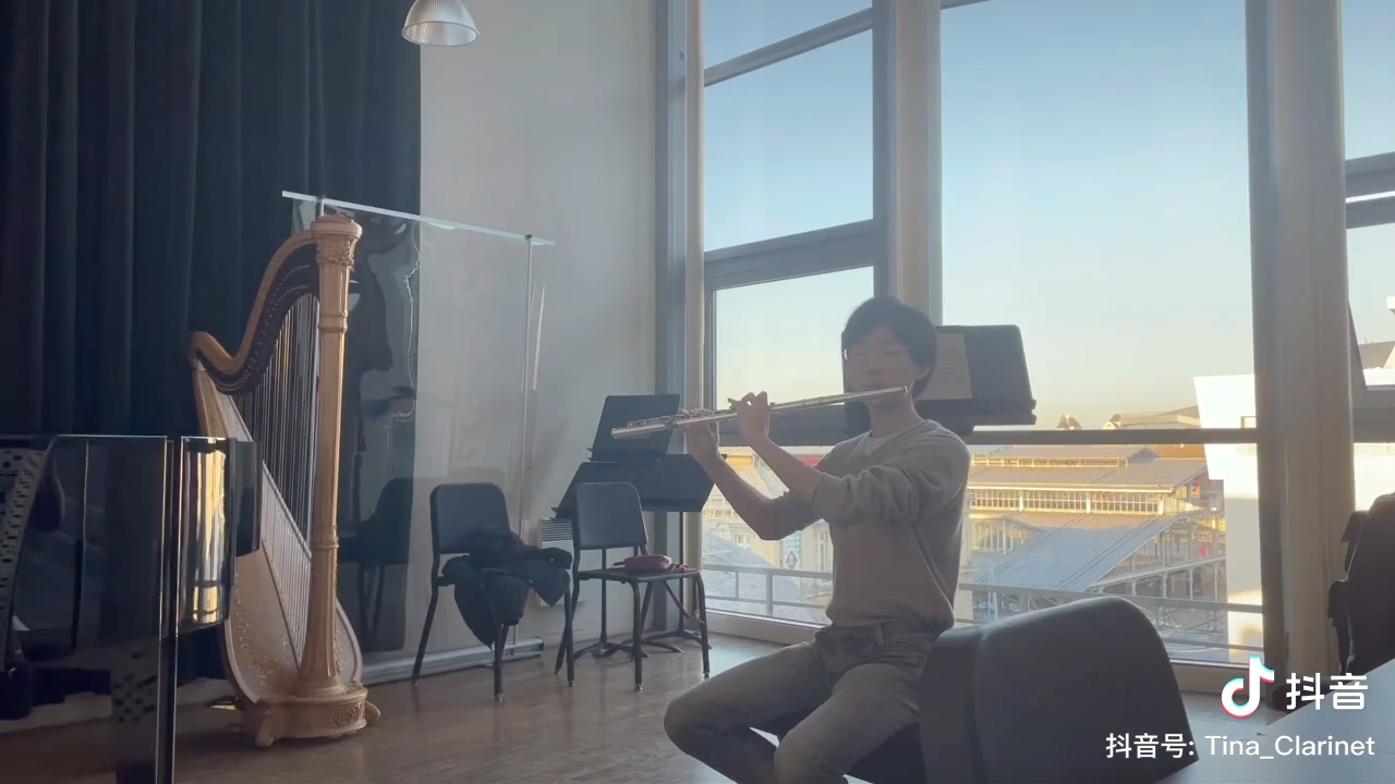 长笛卡门感谢法国作曲家比才的歌剧让我通过了法国大提琴男神gautier