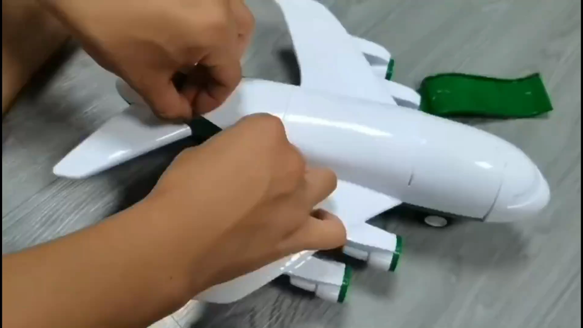 a380玩具安装视频