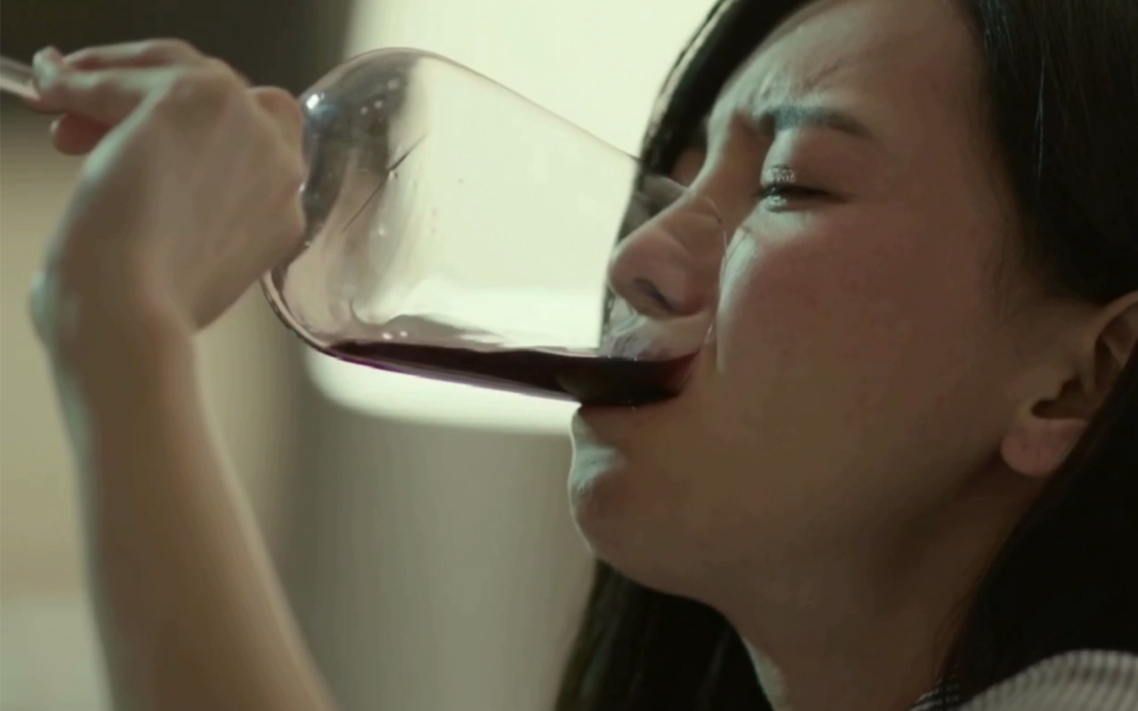 分手不过是不够深爱!深夜哭泣不是因为他,只是因为遗憾在一起的时光