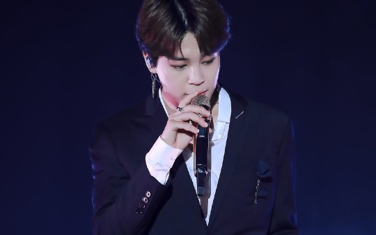 【朴智旻】乐天演唱会最新直拍!黑色西装的智旻a爆了