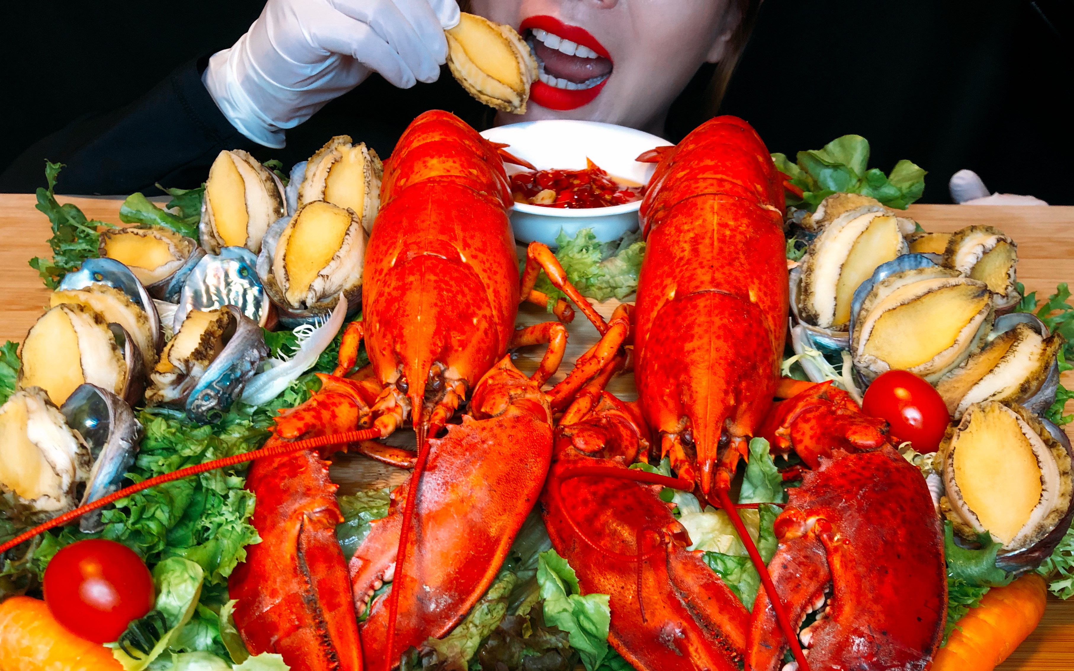 香港吃播,海鲜,波士顿龙虾,鲍鱼,辣酱油_哔哩哔哩_bilibili