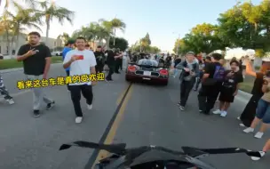 Скачать видео: 当一台川崎h2r去超跑聚会被工作人员误认为是h2！最后排面直接拉满！