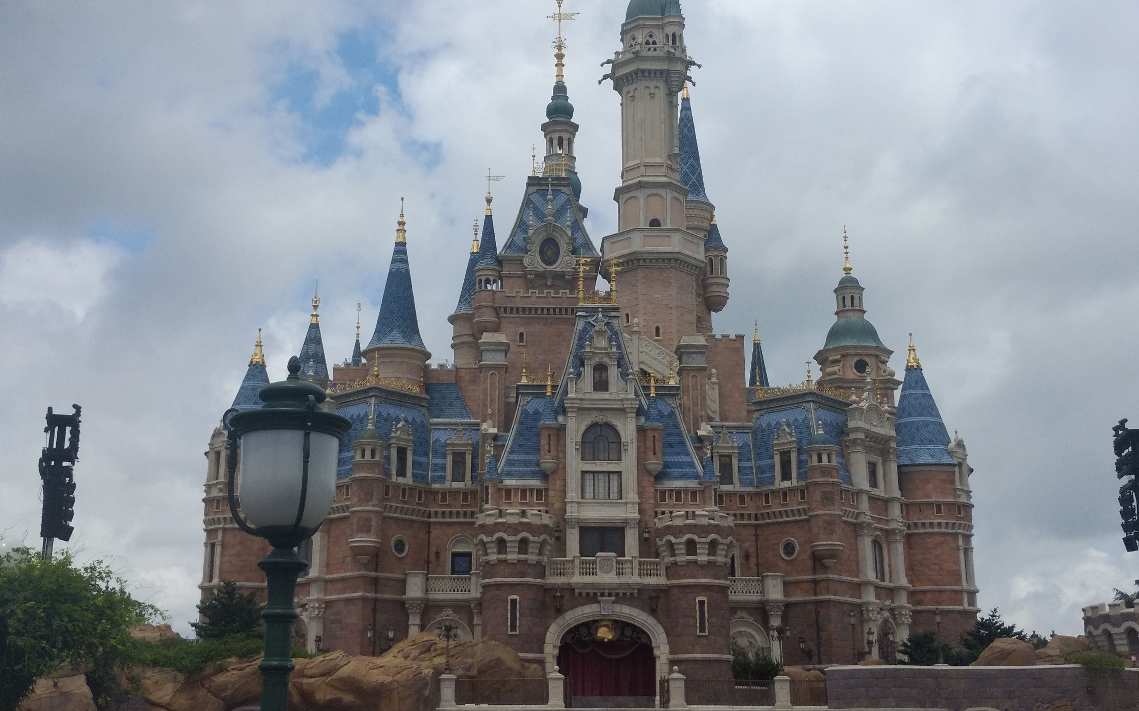 上海迪士尼乐园米奇大街巡游