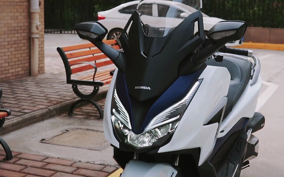 本田佛沙nss350首发提车,实拍视频