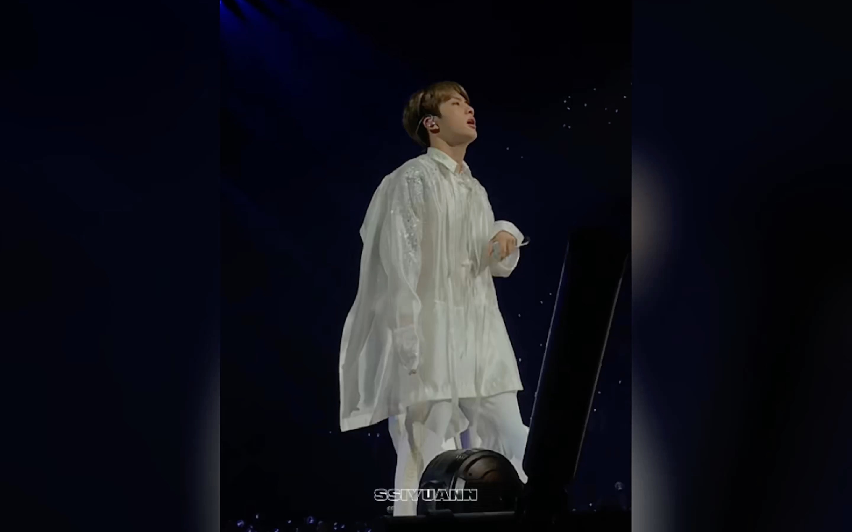 金硕珍舞台上的硕珍妥妥的贵公子跑过来的时候我以为自己看到了天使