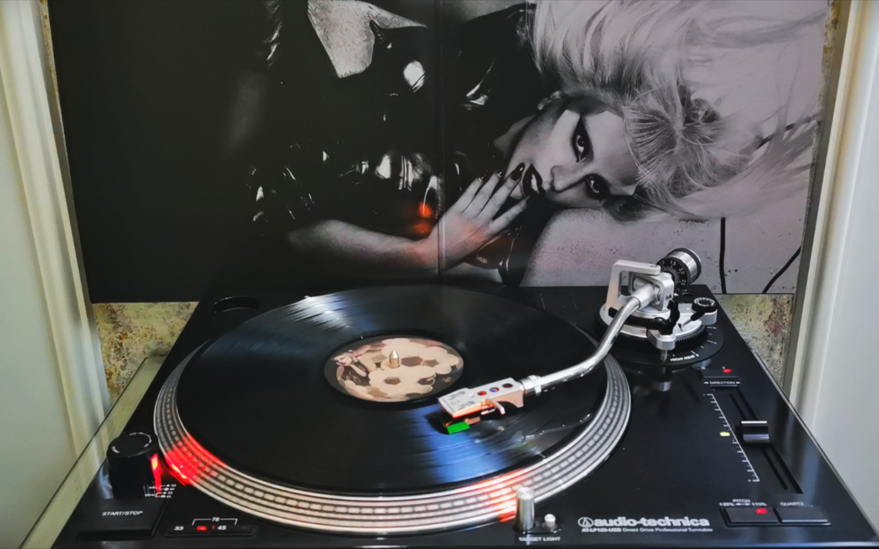 【黑胶】lady gaga -judas (the tenth anniversary)_哔哩哔哩_bili