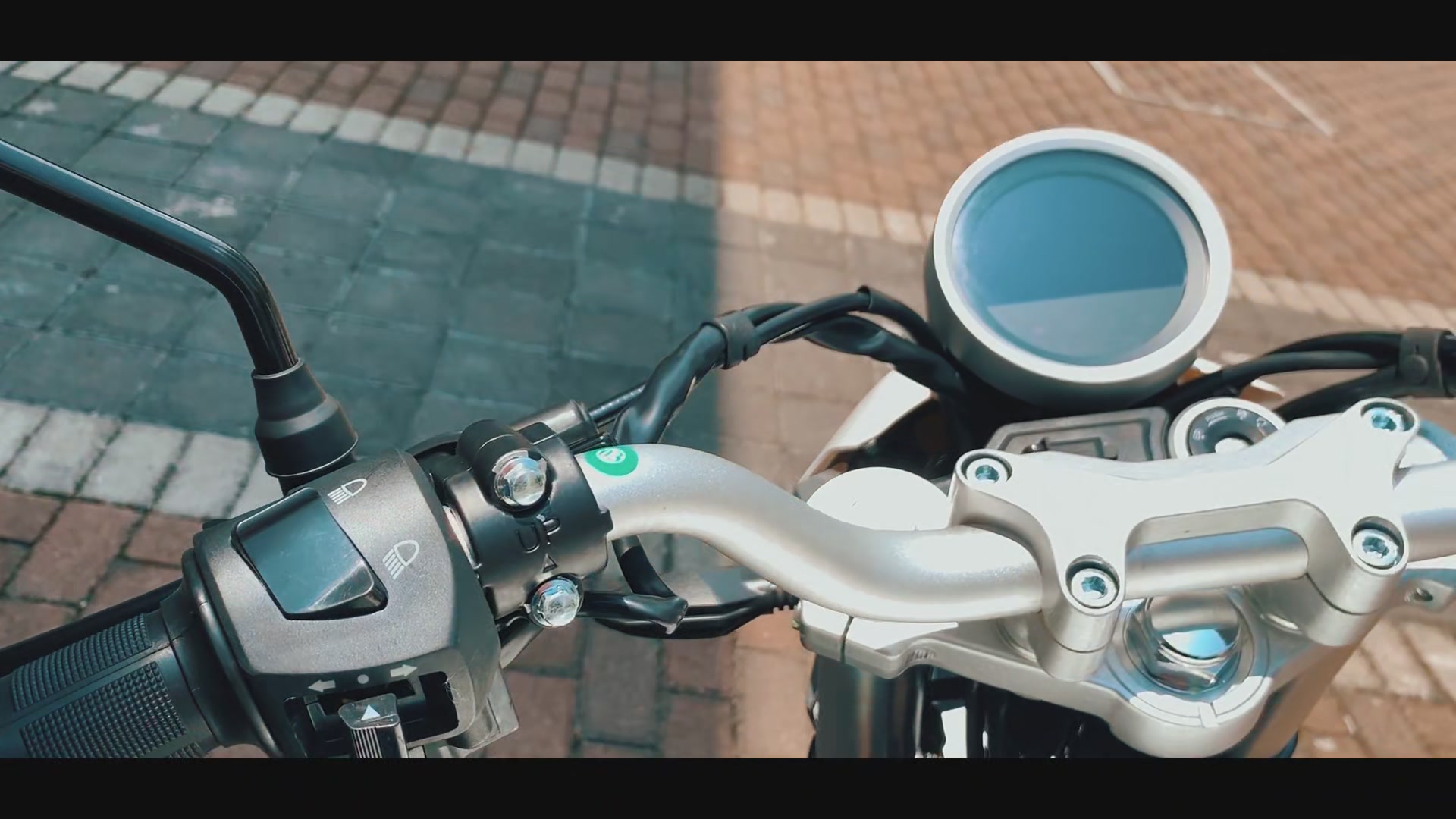 一部iphone11pro就能买到的车,鑫源dm250