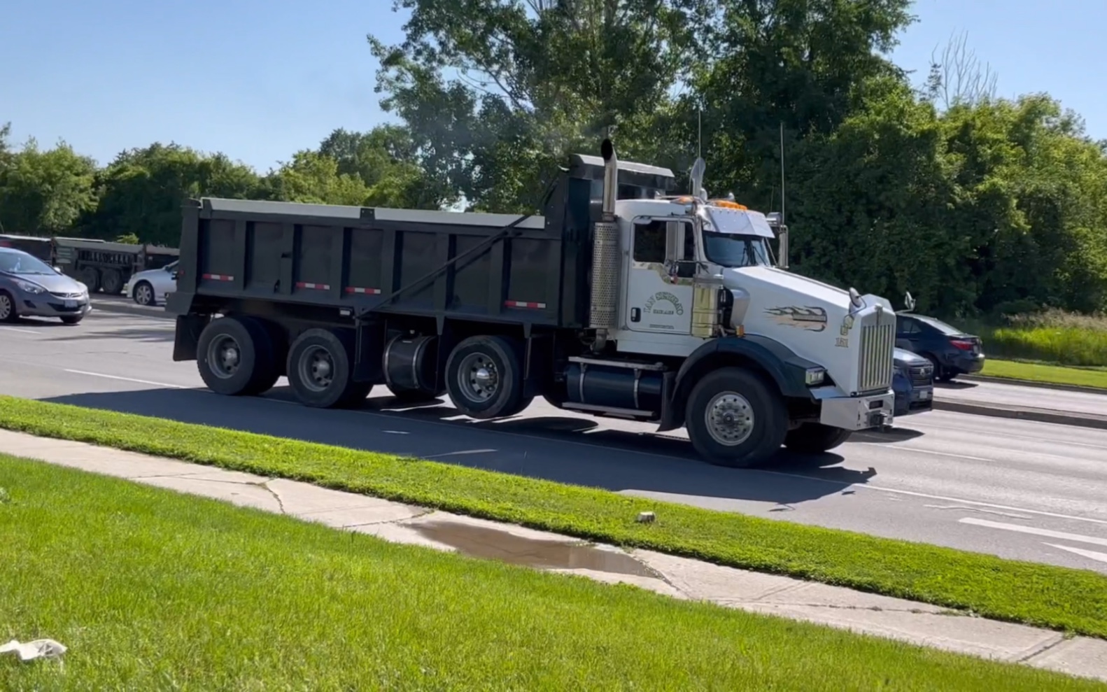 【原声】加拿大多伦多卡车街拍 自卸,半挂,全挂(原创)