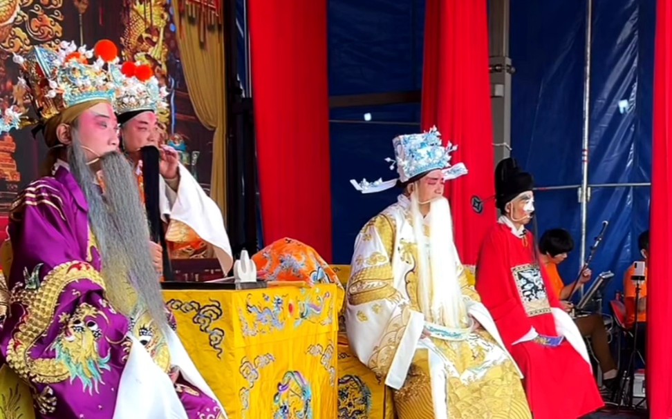 [图]下乡演出豫剧《崇祯吊死煤山》