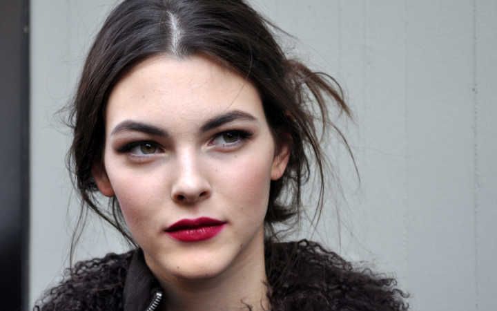 【vs字幕组】当红超模vittoria ceretti演绎dolce & gabbana盛夏之舞