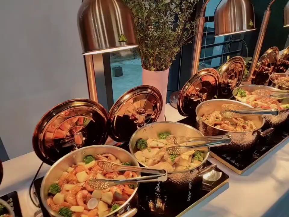 提供自助餐上门服务,定制婚礼自助晚餐,婚礼晚宴,晚宴西餐布置,冷餐酒