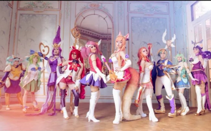 [图]【英雄联盟】星之守护者cosplay（波比，璐璐，风女金克丝，阿狸，拉克丝，伊泽瑞尔，女枪，索拉卡，辛德拉）