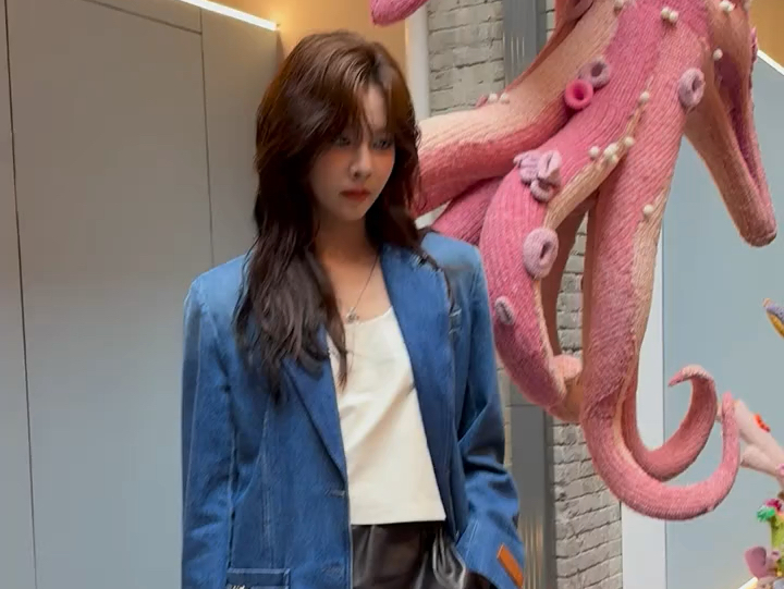 看看宋妍霏今日穿搭#宋妍霏