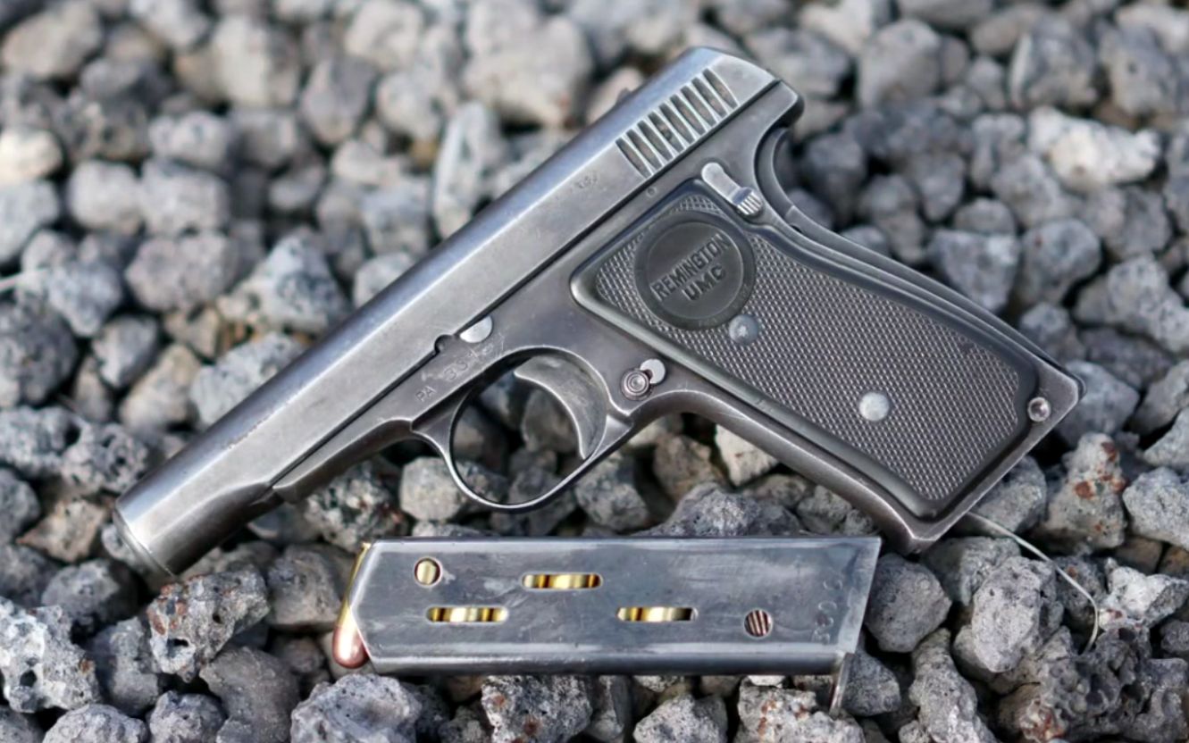 十分安全可靠的雷明顿m51半自动手枪,弹匣供弹七发 户外射击实测_哔哩