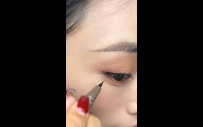 日常如何画眼线6015