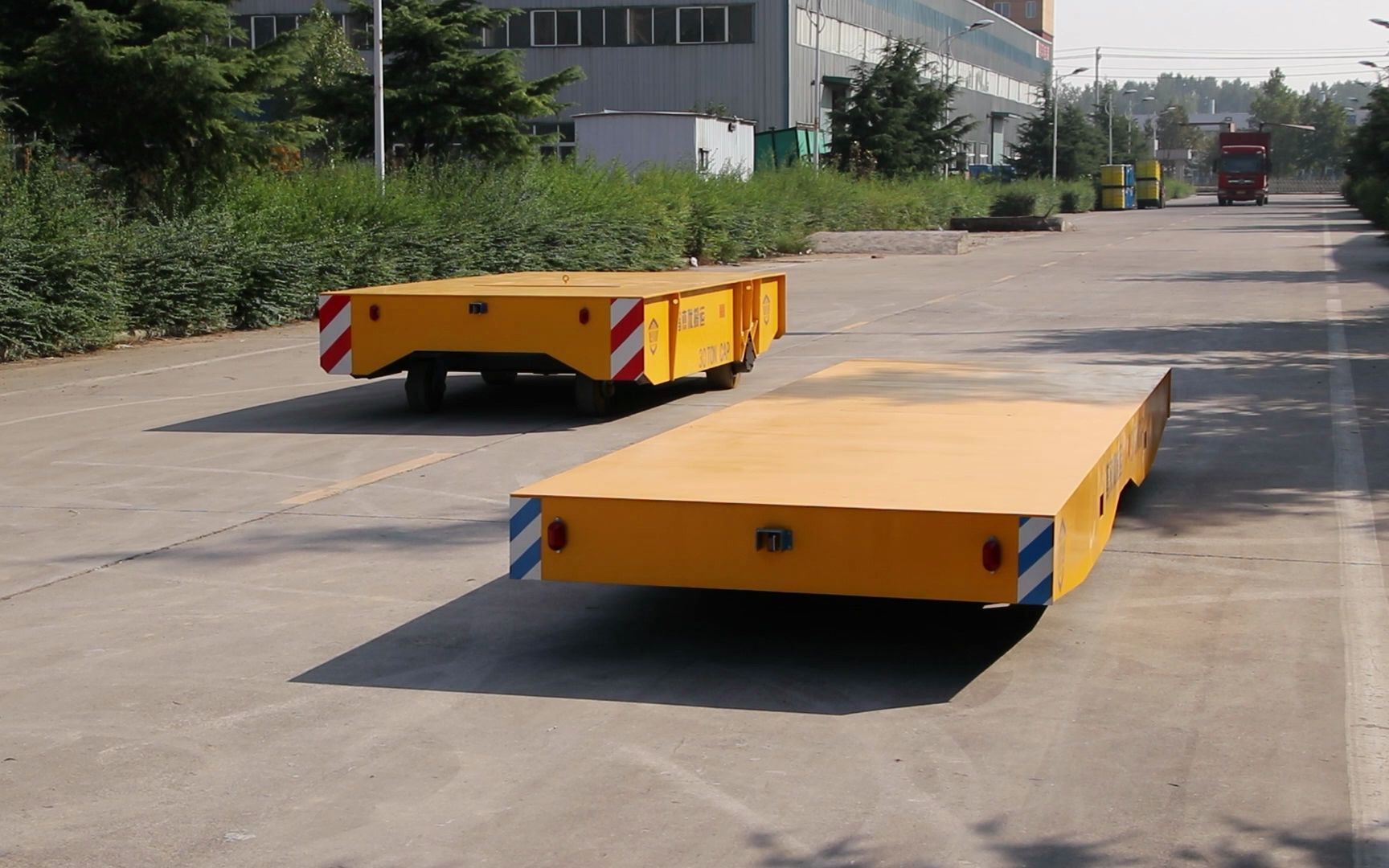工业堆高设备平板车 无轨胶轮电动平车