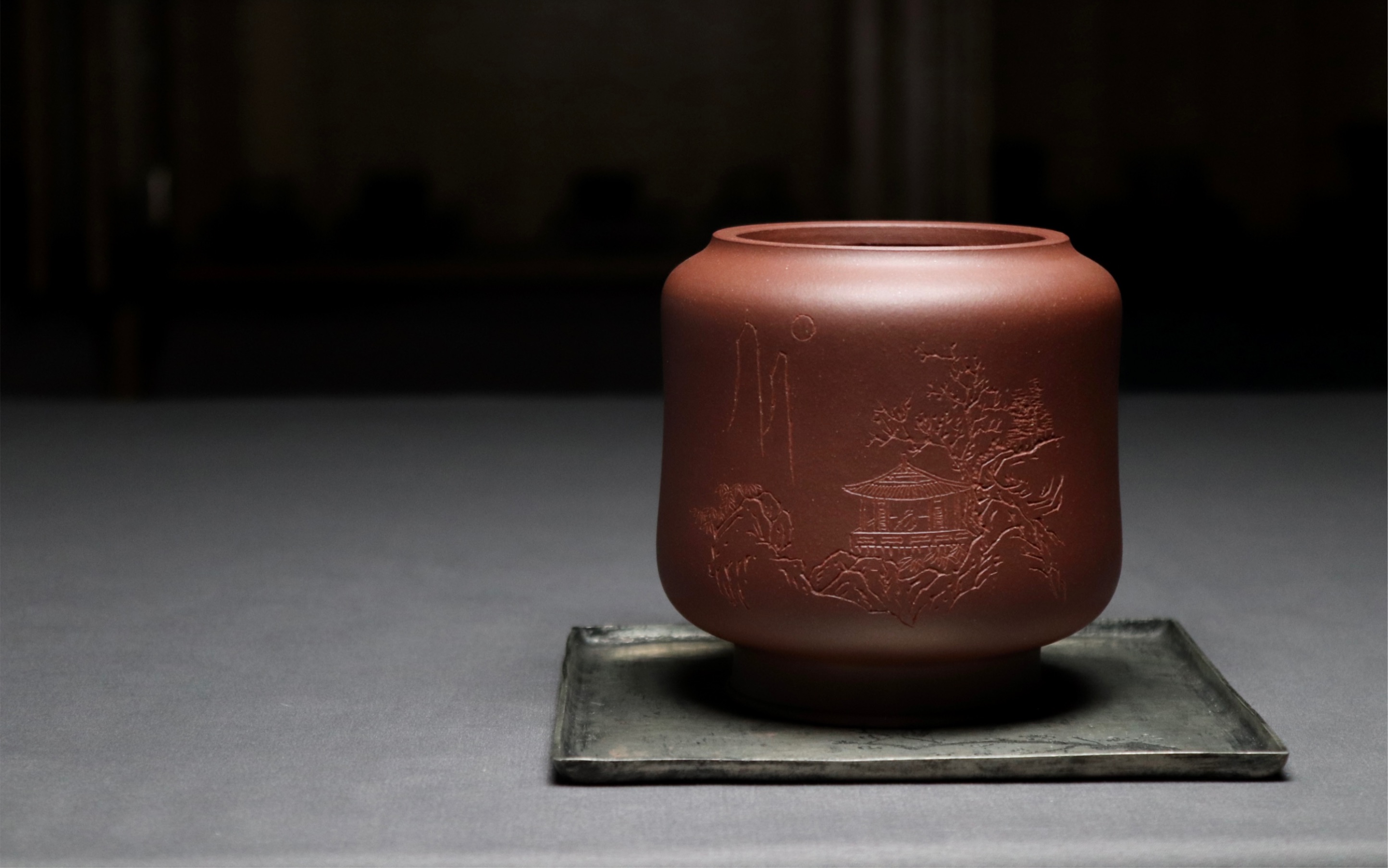 正宗底槽青手工刻绘灯笼瓶正品海上书房宜兴原矿紫砂笔筒水洗盂花