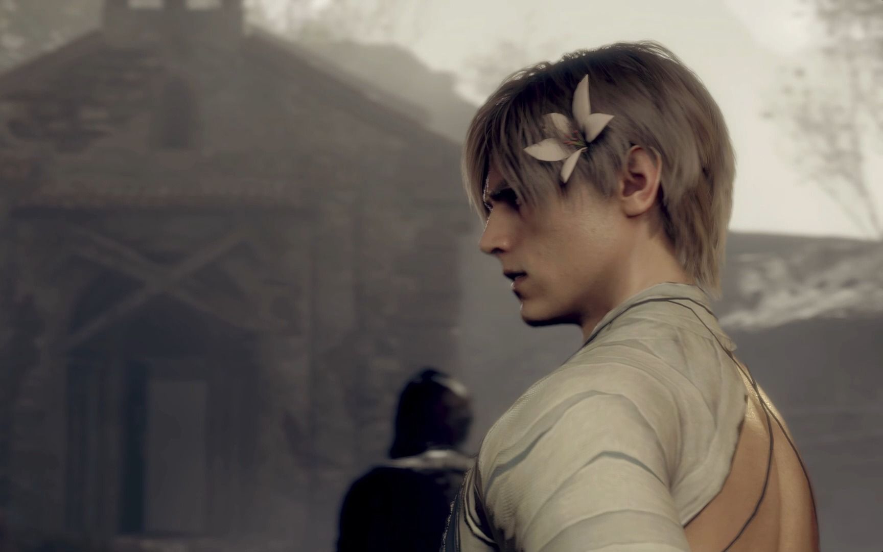 里昂每次穿起女装来都感觉特别合适