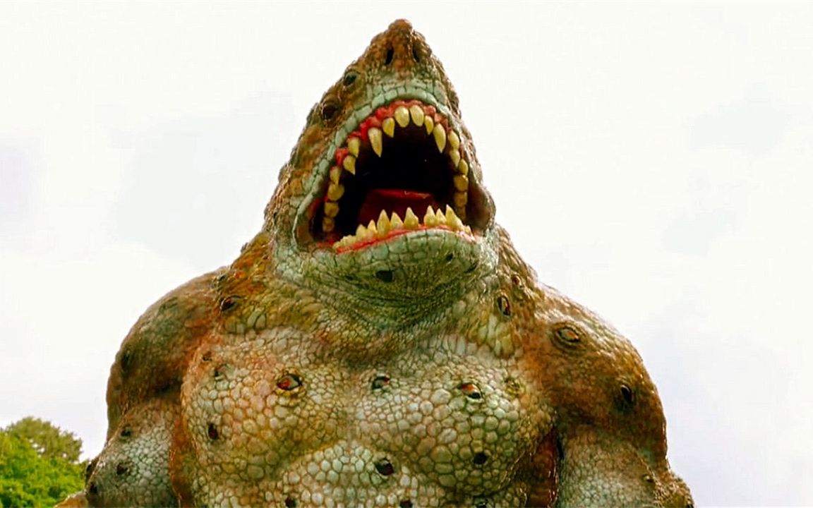 三炮:日本奇葩惊悚片《彼岸岛》人类大战各种变异吸血鬼