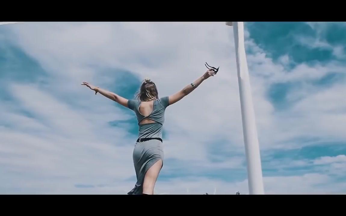 axeljohanssonftbeberexhatheriver音乐视频