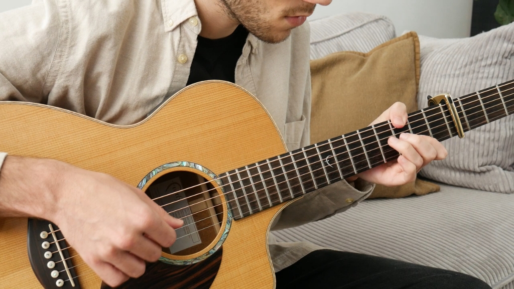 [图]风中奇缘The most beautiful theme song to play on guitar Pocahontas-Colors ofthe wind