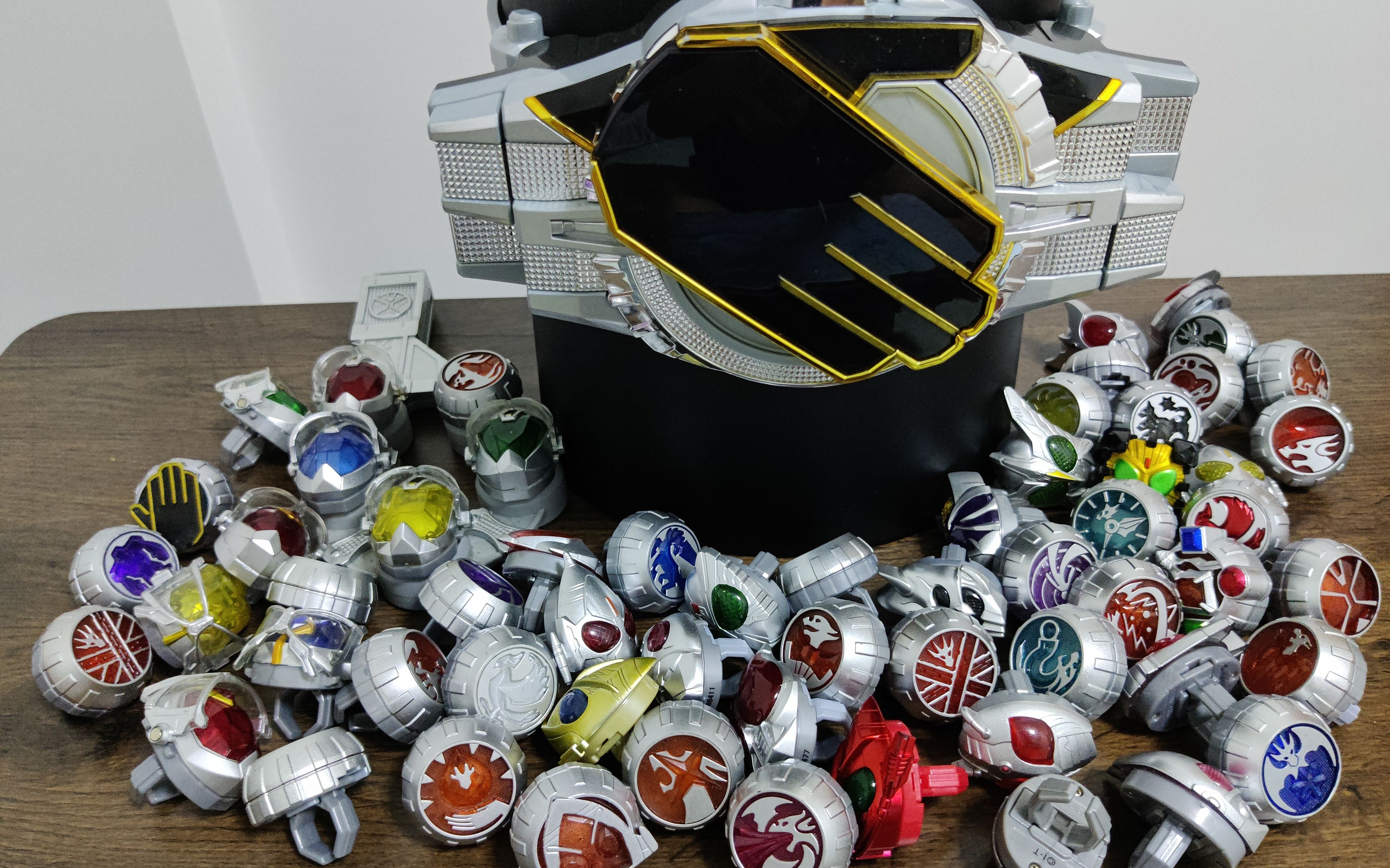 最吵的腰带,大量戒指联动-假面骑士dx wizard腰带&形态技能戒指评测