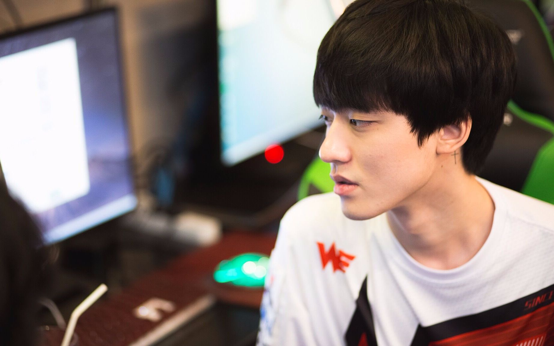 【we】mystic 16–10–07 直播录屏_哔哩哔哩 (゜