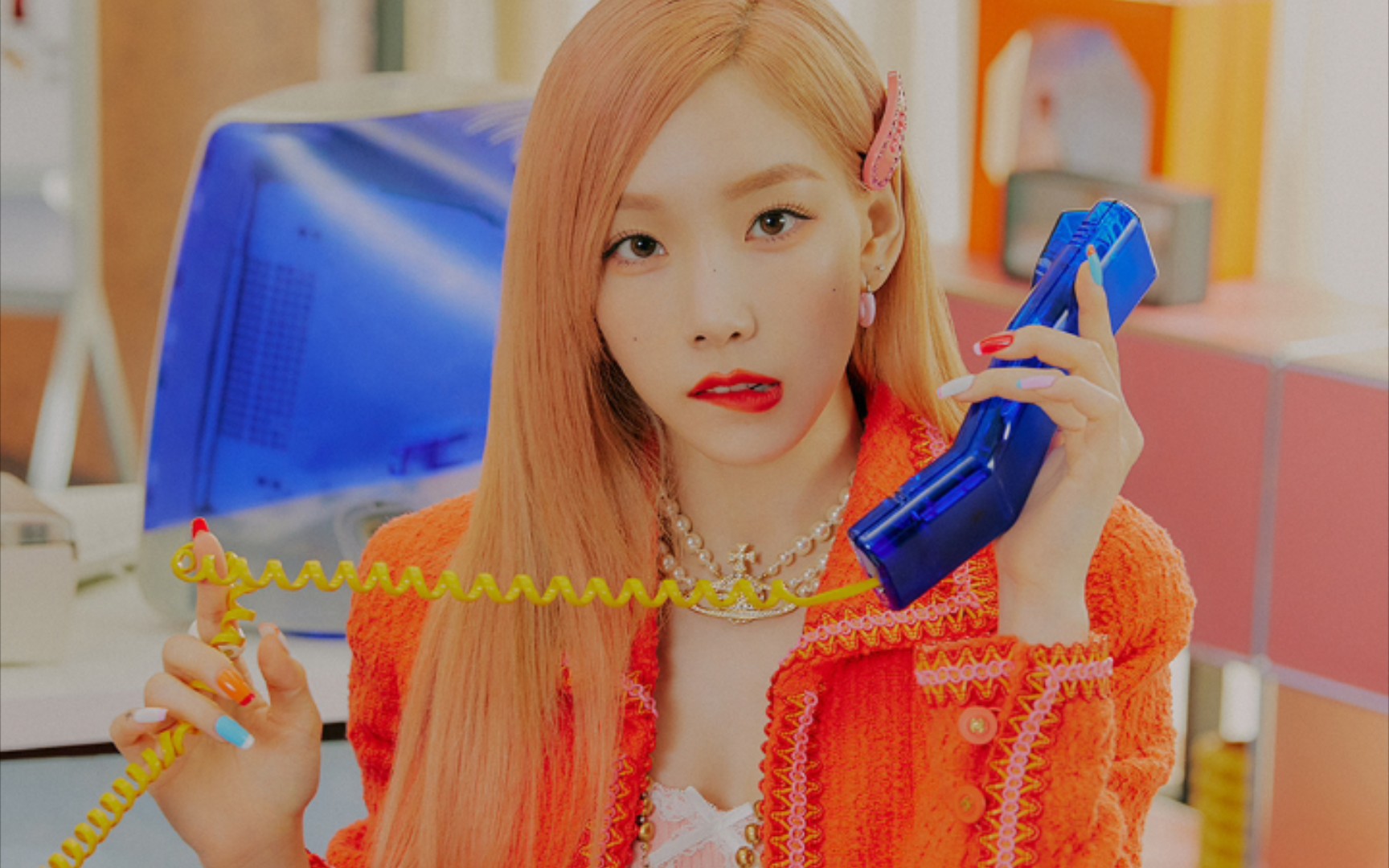 【金泰妍】210706 最新单曲《weekend》预告照再公开