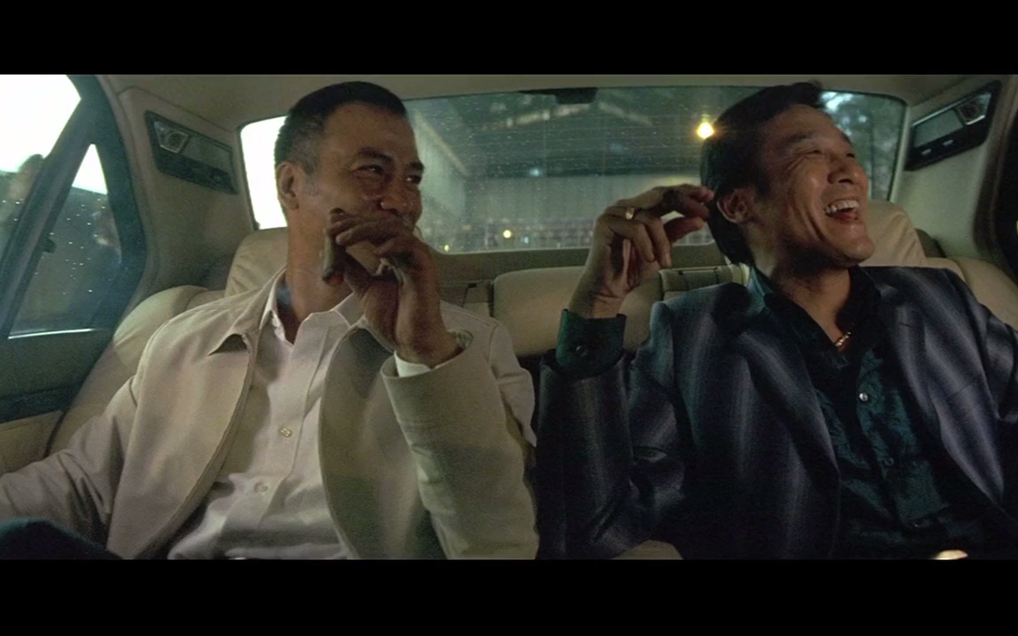 大d哥意气风发,有钱不买头盔,殊不知大难临头了!【黑社会】