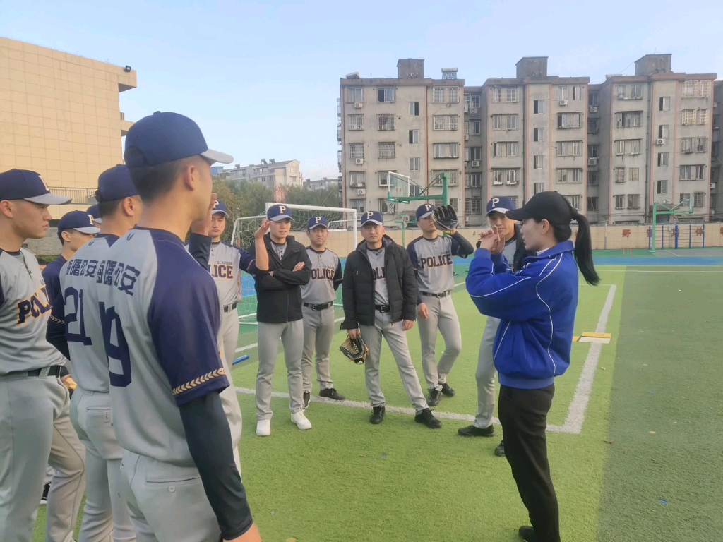 海曙公安棒垒球队田莘耕中学友谊赛次回合战