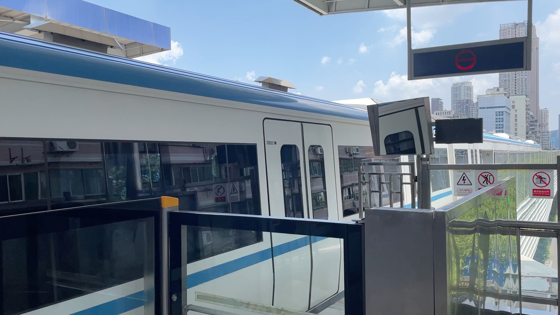 武汉地铁1号线a37循礼门站出站