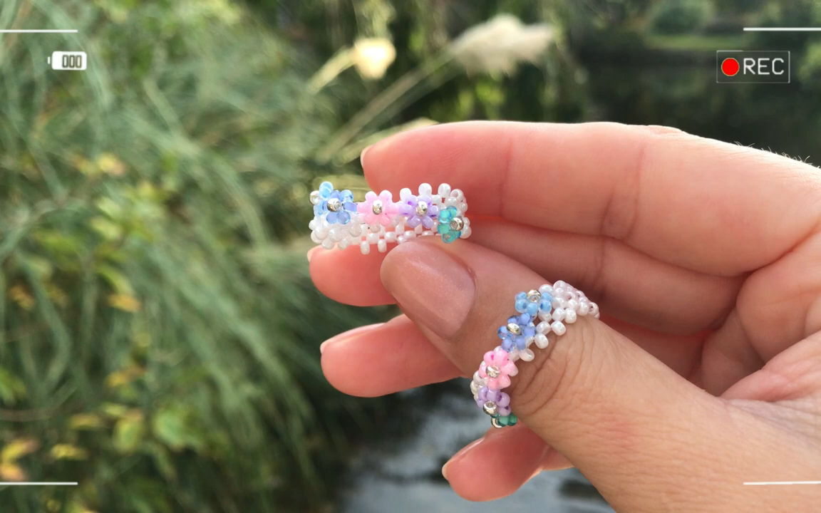 【串珠教程】米珠小花朵交叉戒指