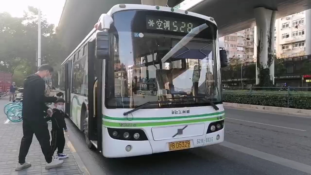 上海公交528路图片