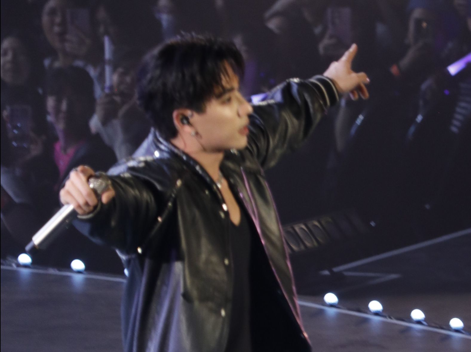 (day1 2 lol演唱会)perth王俊勇||跟着儿子蹦迪