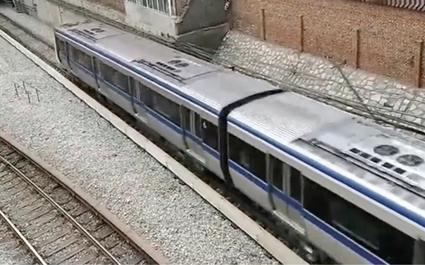 北京地铁2号线dkz16型列车从太平湖车辆段驶出_哔哩哔哩_bilibili