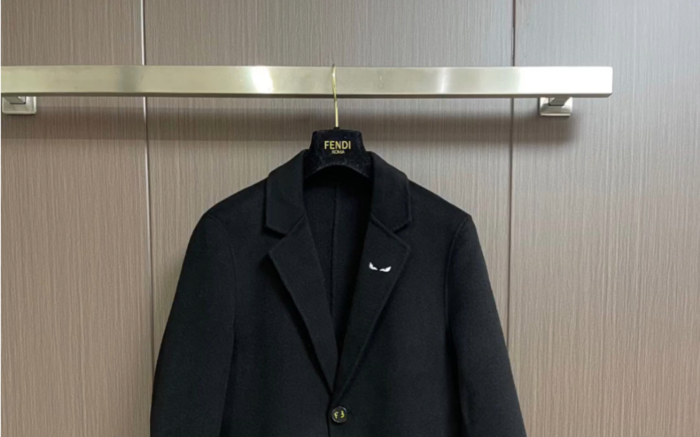fendi芬迪高仿秋冬休闲羊毛西装外套