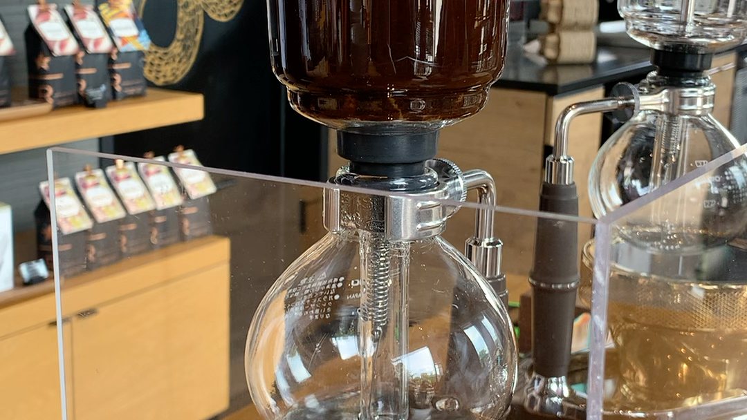 星巴克甄选-虹吸壶坦桑尼亚珠粒制作_哔哩哔哩 (゜-゜)つロ 干杯