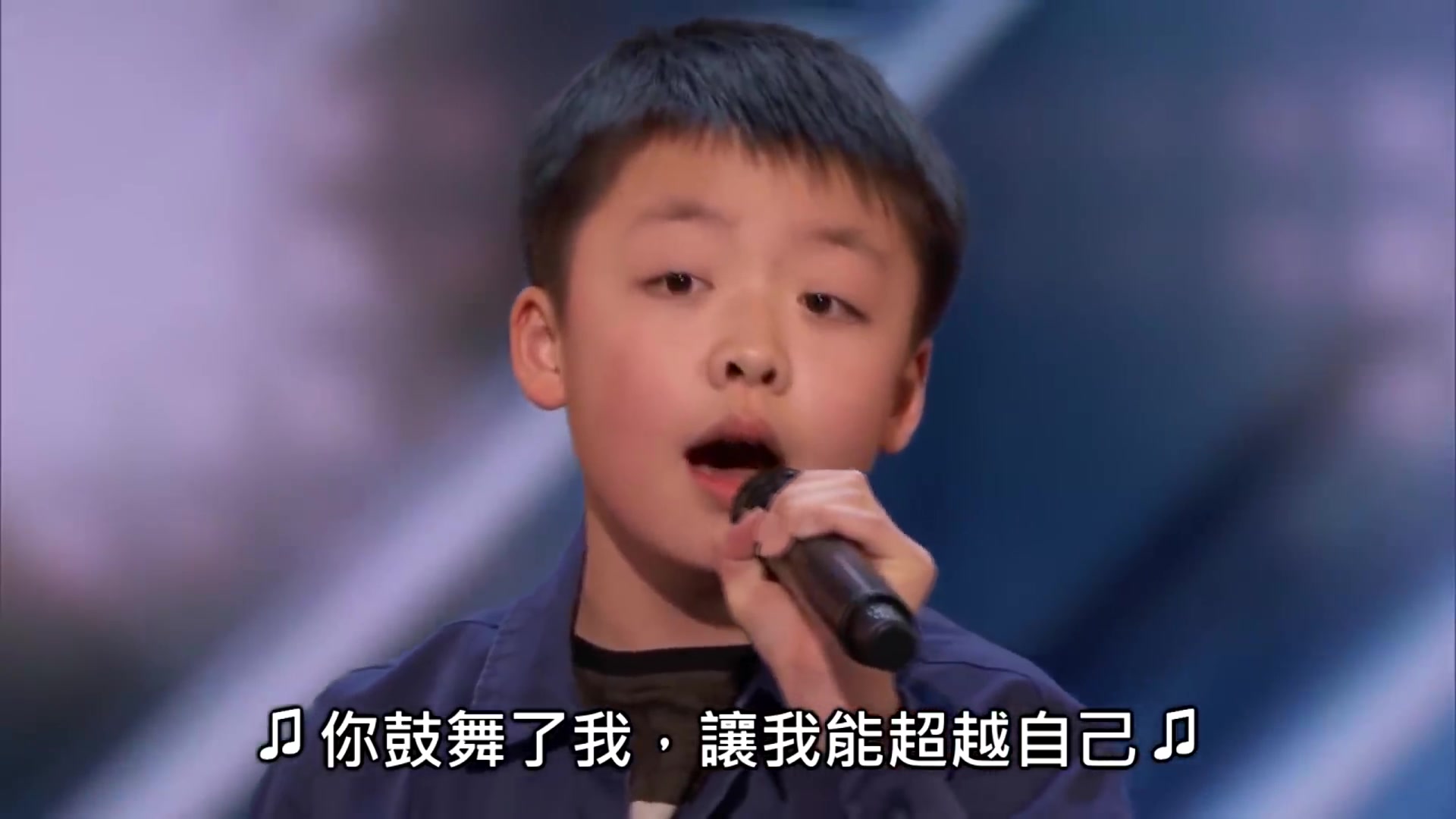 13岁的李成宇上《美国达人秀》展现惊人的歌喉!